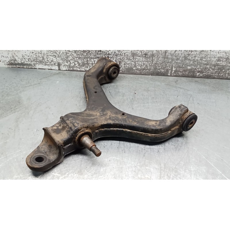 Recambio de brazo suspension inferior delantero izquierdo para ssangyong kyron 2.0 xdi referencia OEM IAM   05