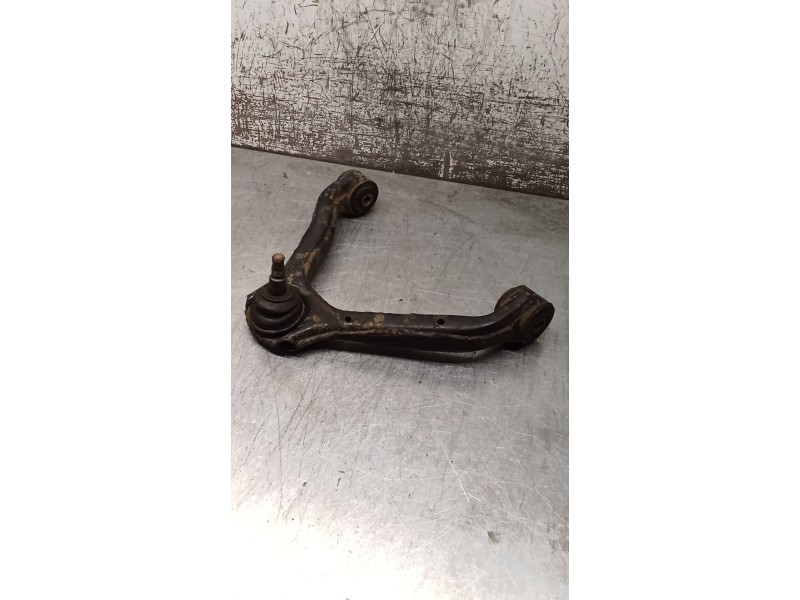 Recambio de brazo suspension superior delantero izquierdo para ssangyong kyron 2.0 xdi referencia OEM IAM   05