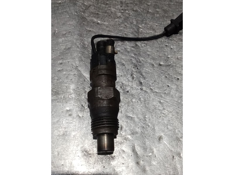 Recambio de inyector para nissan terrano ii (r20) 2.7 tdi 4wd referencia OEM IAM KCA17S102 BOSCH INYECTOR CABLE