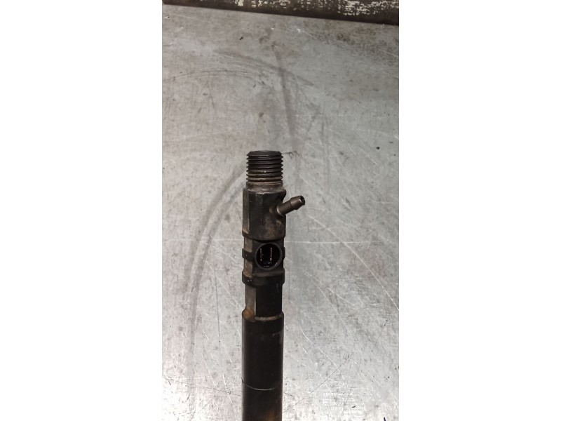 Recambio de inyector para ssangyong kyron 2.0 xdi referencia OEM IAM A6640170021 EJBR03401D DELPHI