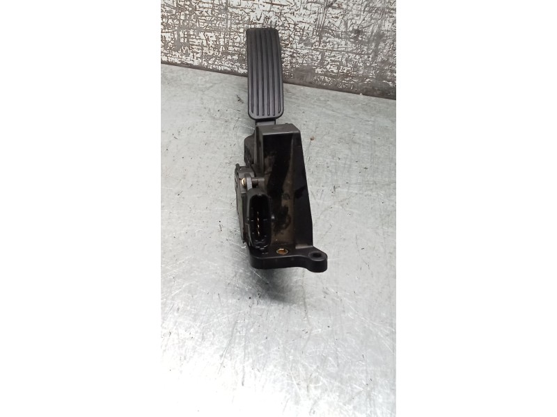 Recambio de potenciometro pedal para ssangyong kyron 2.0 xdi referencia OEM IAM 2055009000  05