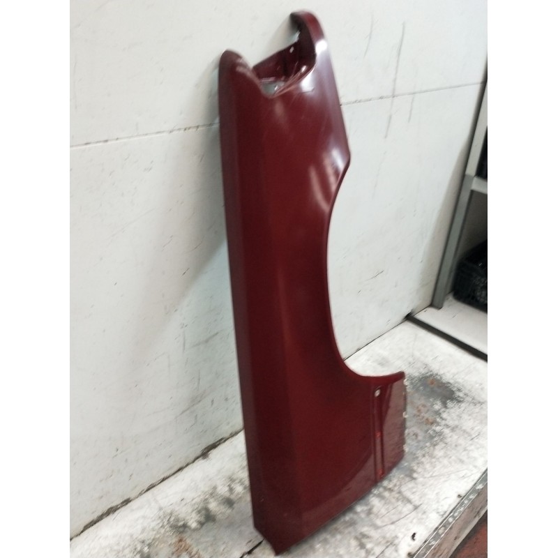Recambio de aleta delantera derecha para mercedes-benz 124 sedán (w124) 300 d (124.130) referencia OEM IAM   1989