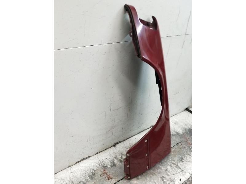 Recambio de aleta delantera izquierda para mercedes-benz 124 sedán (w124) 300 d (124.130) referencia OEM IAM   1989