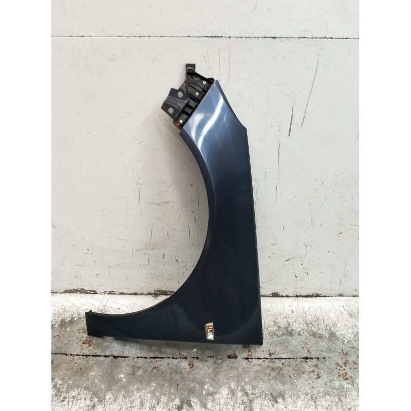 Recambio de aleta delantera izquierda para opel insignia a sports tourer (g09) 2.0 cdti (35) referencia OEM IAM   2008
