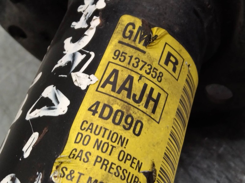 Recambio de amortiguador delantero derecho para opel mokka 1.7 16v cdti referencia OEM IAM 95137358  