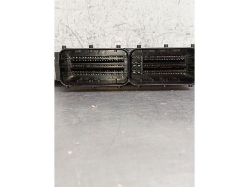 Recambio de centralita motor uce para land rover discovery sport (l550) 2.0 d 4x4 referencia OEM IAM HX7312C520FFB 0281033584 10
