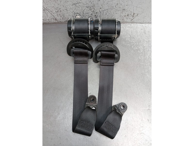 Recambio de juego cinturones trasero para land rover discovery sport (l550) 2.0 d 4x4 referencia OEM IAM  5P 2015