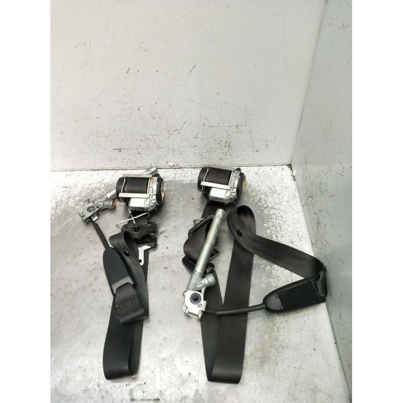 Recambio de juego cinturones delantero para renault scénic iii (jz0/1_) 1.5 dci (jz02, jz0r) referencia OEM IAM  5P 2009
