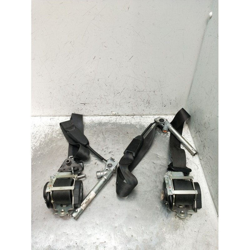 Recambio de juego cinturones delantero para renault scénic iii (jz0/1_) 1.5 dci (jz02, jz0r) referencia OEM IAM  5P 2009