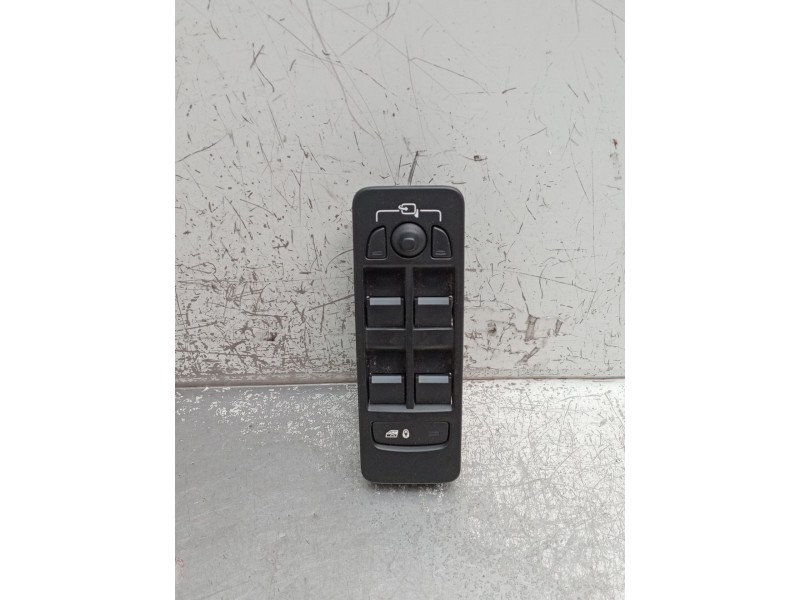 Recambio de mando elevalunas delantero izquierdo para land rover discovery sport (l550) 2.0 d 4x4 referencia OEM IAM FK7214540AC