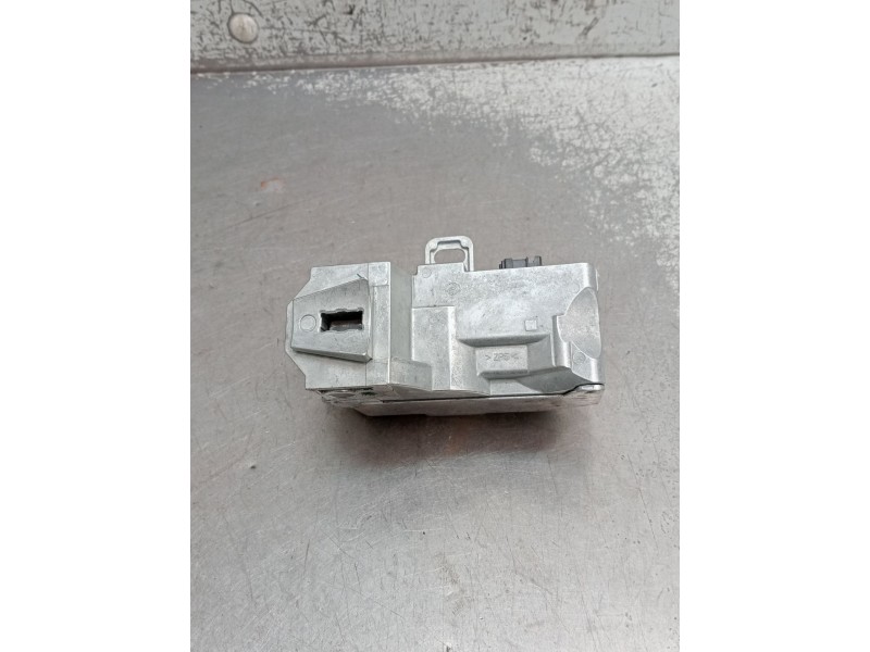 Recambio de modulo electronico para land rover discovery sport (l550) 2.0 d 4x4 referencia OEM IAM BJ323K772AD 2181A280217 2015