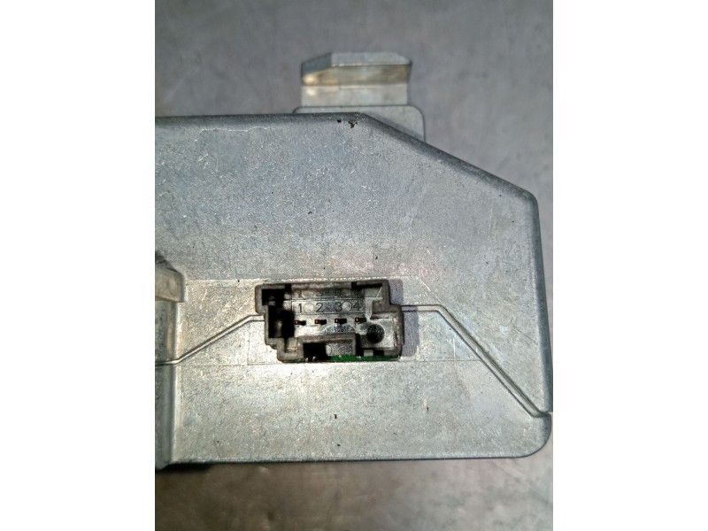 Recambio de modulo electronico para land rover discovery sport (l550) 2.0 d 4x4 referencia OEM IAM BJ323K772AD 2181A280217 2015