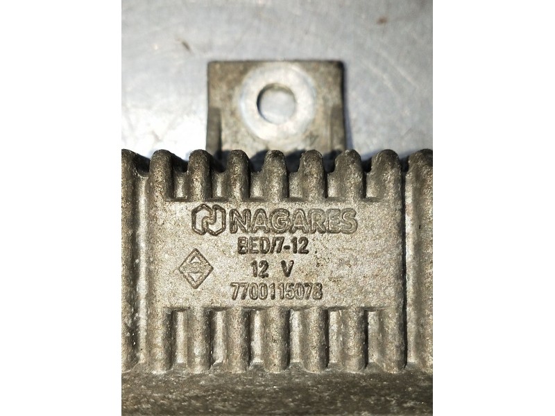 Recambio de caja precalentamiento para renault espace iv (jk0/1_) 2.2 dci (jk0h) referencia OEM IAM 7700115078  2003