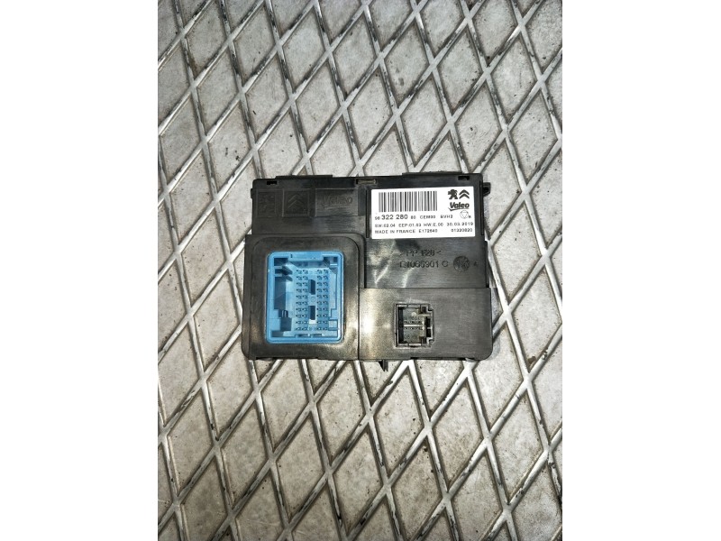 Recambio de modulo electronico para opel combo e tour / life (k9) 1.5 referencia OEM IAM   2019