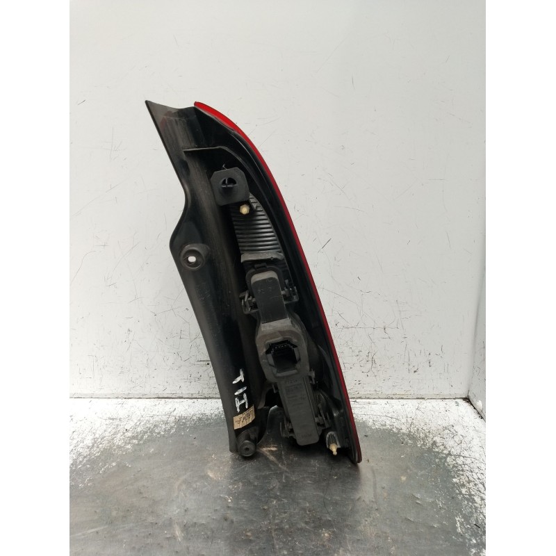 Recambio de piloto trasero izquierdo para renault espace iv (jk0/1_) 2.2 dci (jk0h) referencia OEM IAM   2003