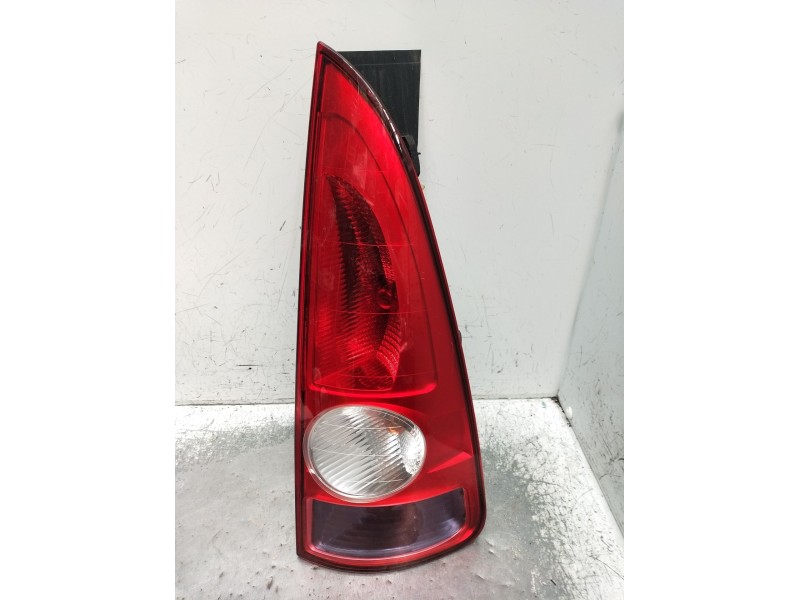 Recambio de piloto trasero derecho para renault espace iv (jk0/1_) 2.2 dci (jk0h) referencia OEM IAM   2003