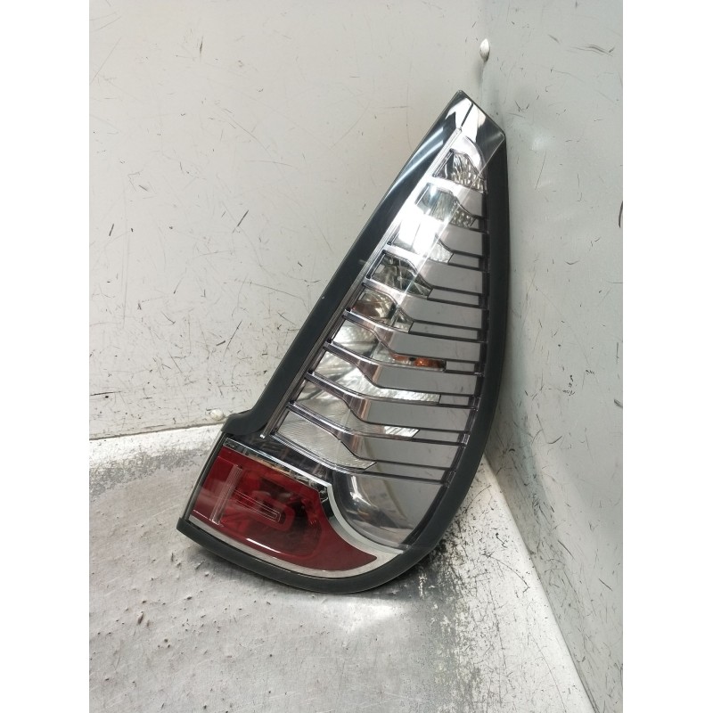 Recambio de piloto trasero derecho para renault scénic iii (jz0/1_) 1.5 dci (jz02, jz0r) referencia OEM IAM 265503764R  2009