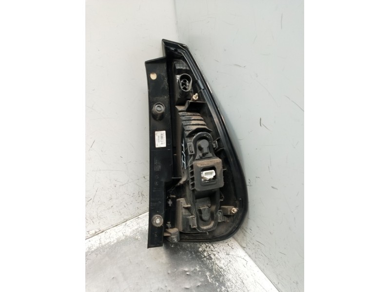 Recambio de piloto trasero izquierdo para renault scénic iii (jz0/1_) 1.5 dci (jz02, jz0r) referencia OEM IAM 265558940R  2009