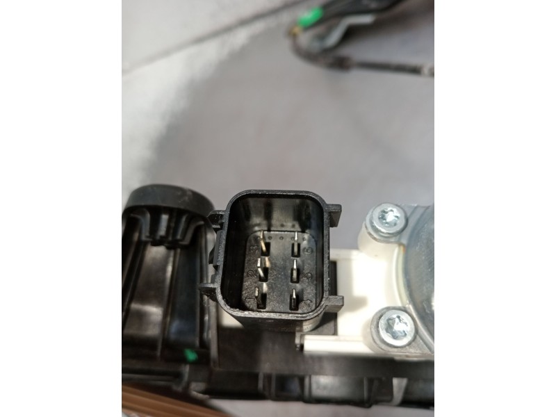 Recambio de elevalunas delantero derecho para land rover discovery sport (l550) 2.0 d 4x4 referencia OEM IAM C39789101 240274202