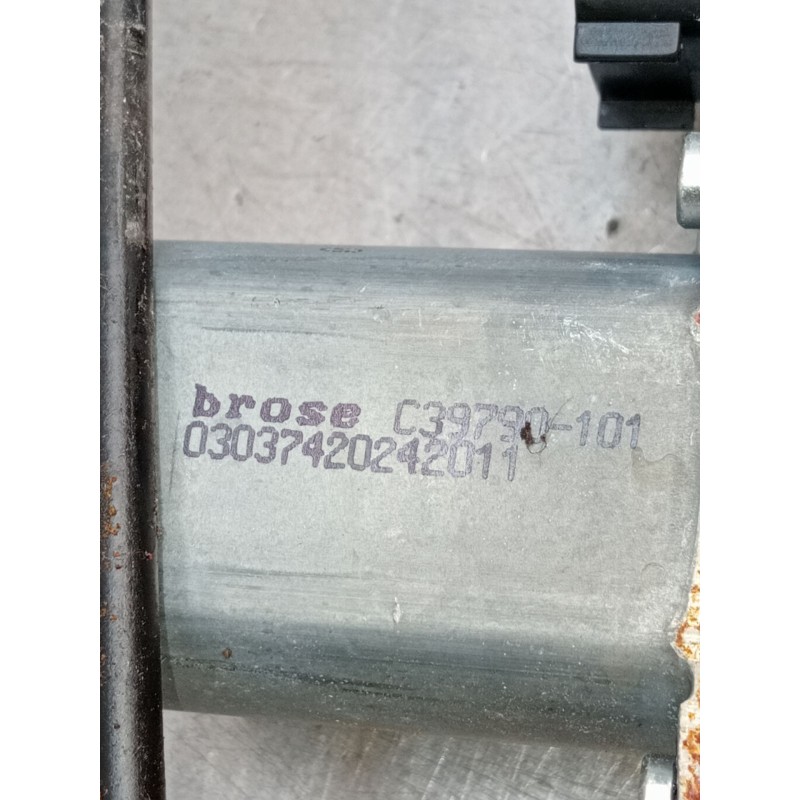Recambio de elevalunas delantero izquierdo para land rover discovery sport (l550) 2.0 d 4x4 referencia OEM IAM C39790101 0303742