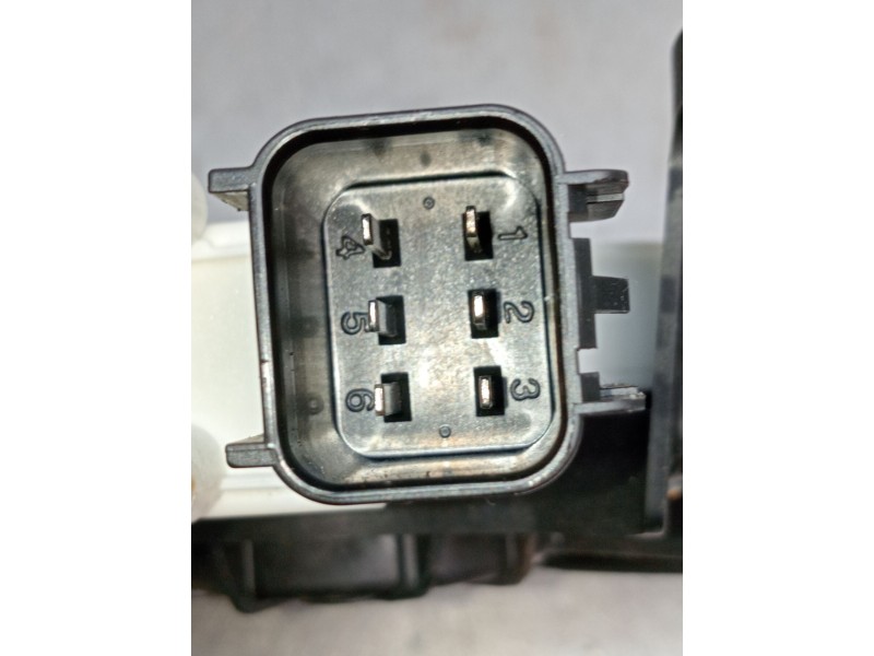Recambio de elevalunas delantero izquierdo para land rover discovery sport (l550) 2.0 d 4x4 referencia OEM IAM C39790101 0303742
