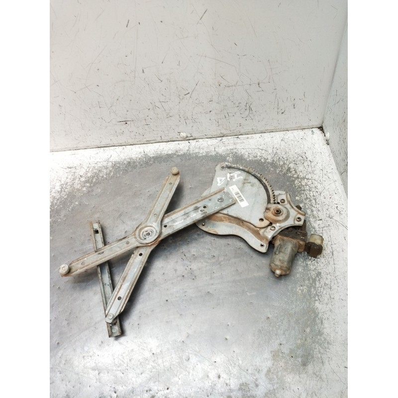 Recambio de elevalunas delantero izquierdo para mitsubishi l200 / triton (ka_t, kb_t) 2.5 di-d 4wd (kb4t) referencia OEM IAM  4P