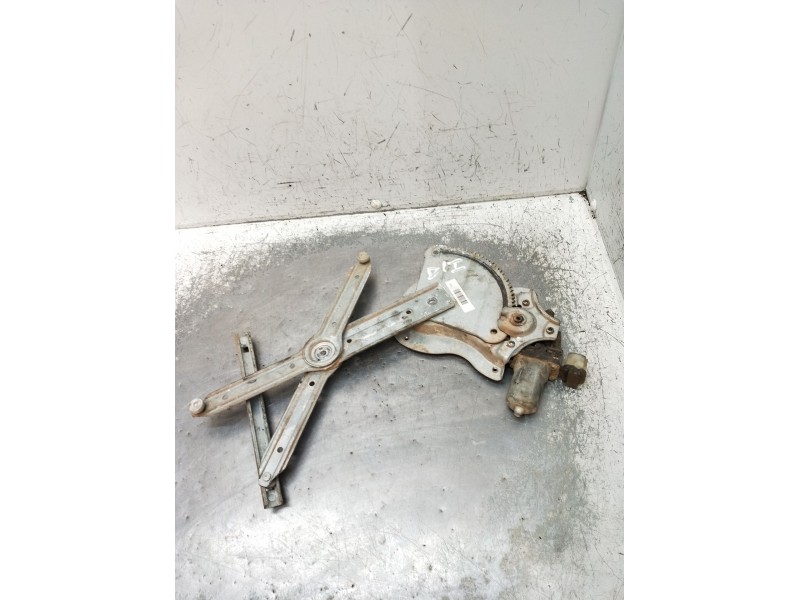 Recambio de elevalunas delantero izquierdo para mitsubishi l200 / triton (ka_t, kb_t) 2.5 di-d 4wd (kb4t) referencia OEM IAM  4P