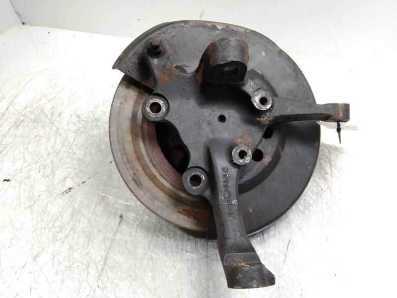 Recambio de mangueta delantera derecha para nissan vanette (c 220) 2.0 diesel referencia OEM IAM   