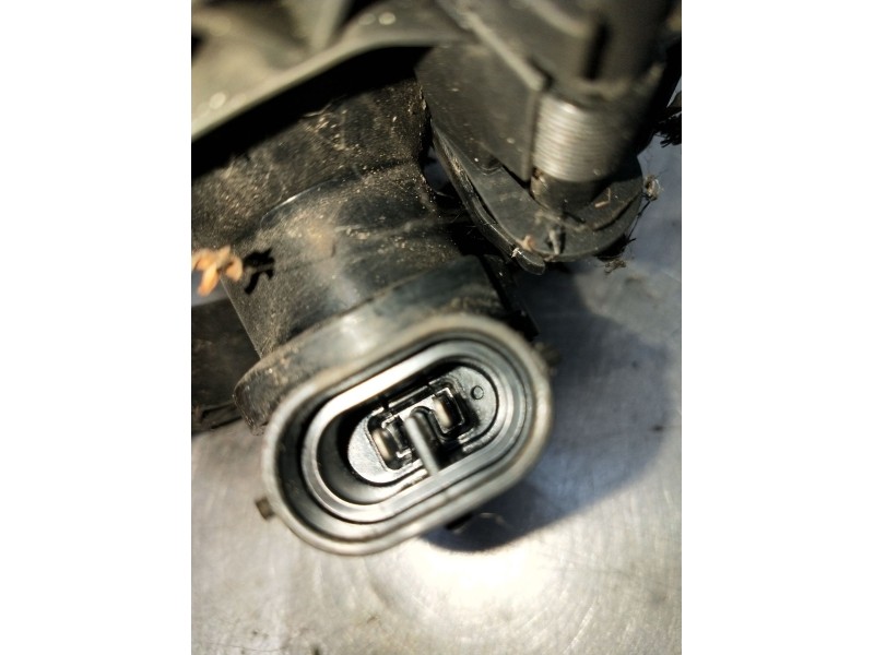 Recambio de faro antiniebla izquierdo para renault scénic iii (jz0/1_) 1.5 dci (jz02, jz0r) referencia OEM IAM 8920861  2009