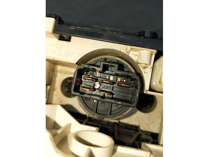 Recambio de mando calefaccion / aire acondicionado para mitsubishi l200 / triton (ka_t, kb_t) 2.5 di-d 4wd (kb4t) referencia OEM