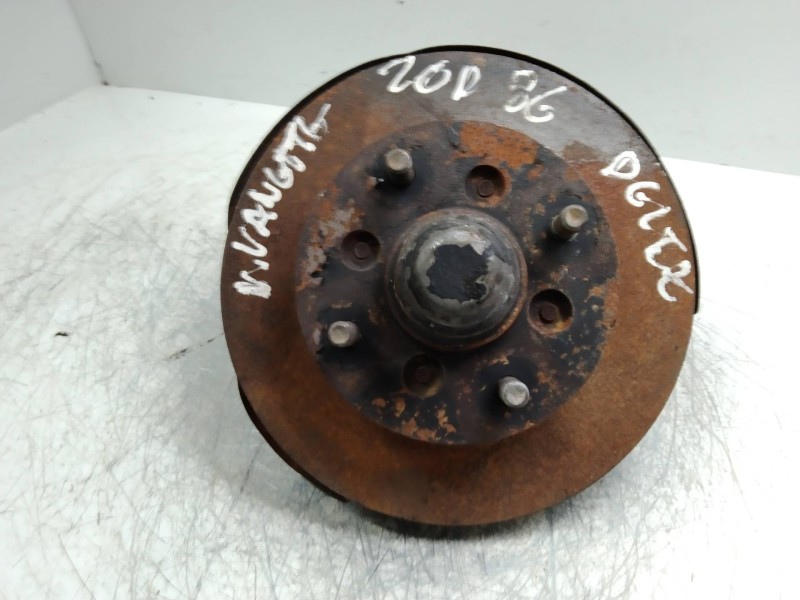 Recambio de mangueta delantera izquierda para nissan vanette (c 220) 2.0 diesel referencia OEM IAM   