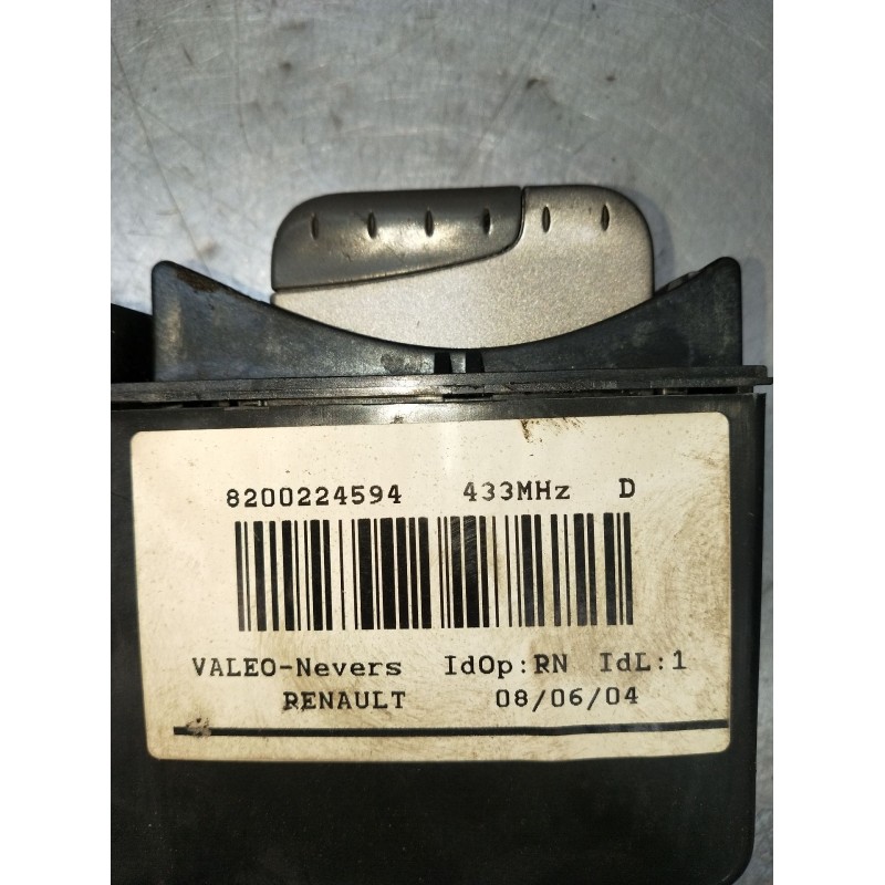 Recambio de conmutador de arranque para renault espace iv (jk0/1_) 2.2 dci (jk0h) referencia OEM IAM 8200224594  2003