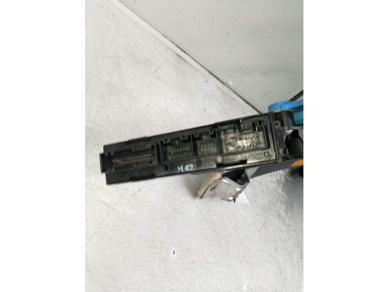 Recambio de elevalunas delantero derecho para audi a4 b6 (8e2) 2.0 referencia OEM IAM 8E0837462A 4P 2001