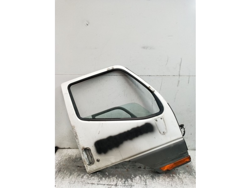 Recambio de puerta delantera derecha para fuso (mitsubishi) canter 3c13 referencia OEM IAM  2P 2003