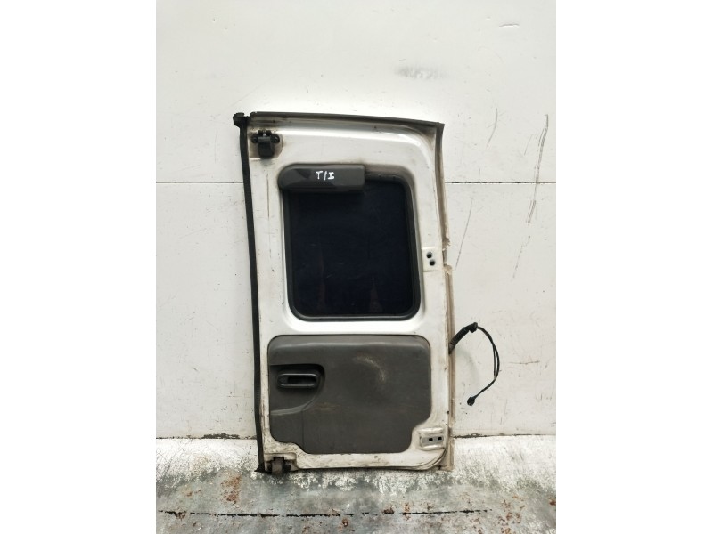 Recambio de puerta trasera izquierda para opel combo furgoneta/monovolumen 1.7 di 16v referencia OEM IAM  5P 2001