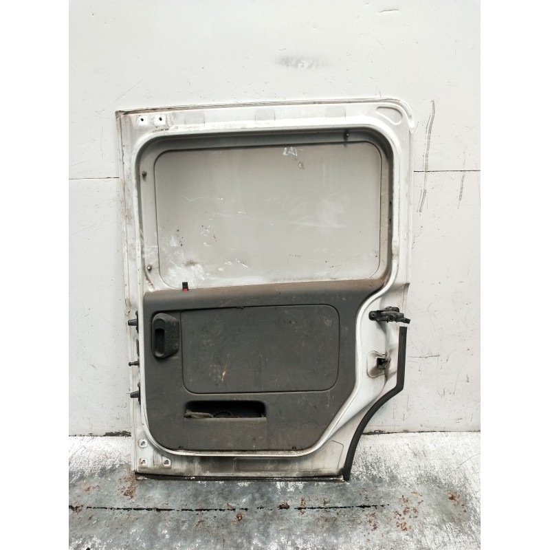 Recambio de puerta lateral corredera derecha para opel combo furgoneta/monovolumen 1.7 di 16v referencia OEM IAM  5P 2001