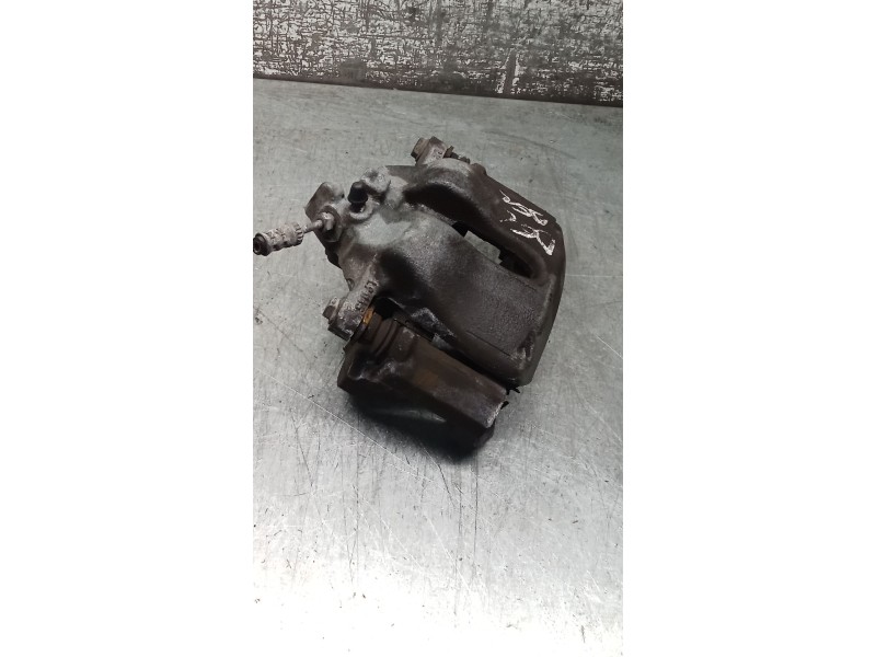 Recambio de pinza freno delantera derecha para opel crossland x / crossland (p17, p2qo) 1.2 (75) referencia OEM IAM   21