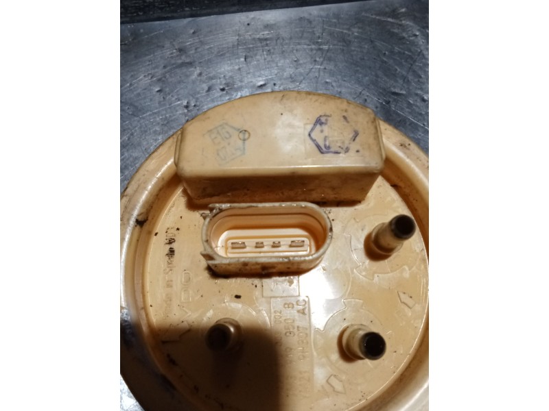 Recambio de bomba combustible para seat alhambra (7v8, 7v9) 1.9 tdi referencia OEM IAM 220212003002 7M3919050B YM219H307AC 01