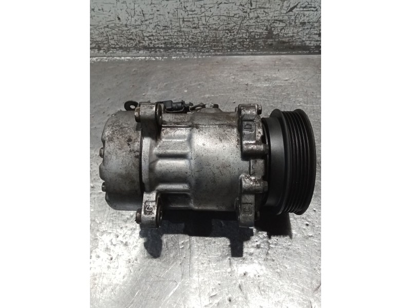 Recambio de compresor aire acondicionado para seat alhambra (7v8, 7v9) 1.9 tdi referencia OEM IAM 7M3820803A 1245 01
