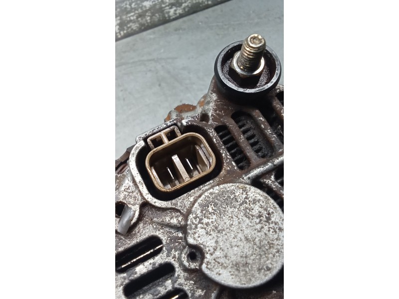 Recambio de alternador para fuso (mitsubishi) canter 3c13 referencia OEM IAM A3TB1299 ME202971 03 75A