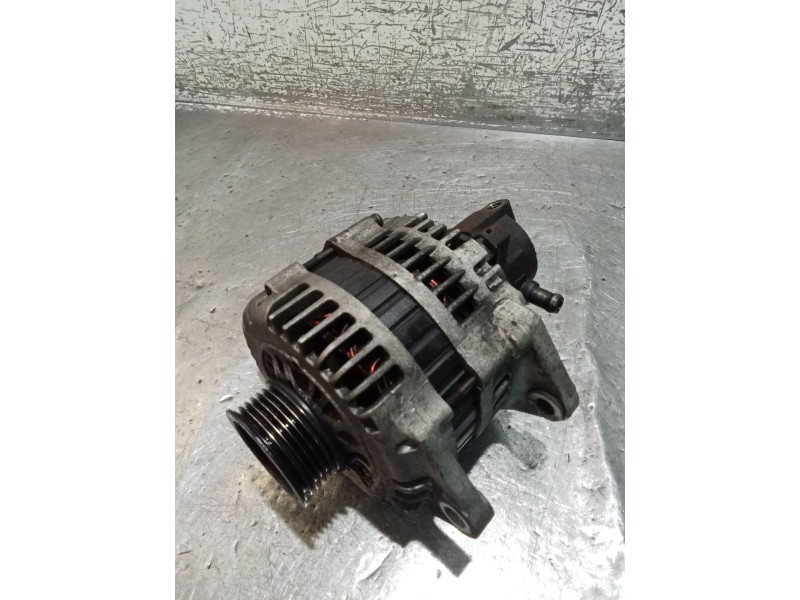 Recambio de alternador para opel combo furgoneta/monovolumen 1.7 di 16v referencia OEM IAM  CON DEPRESOR 01