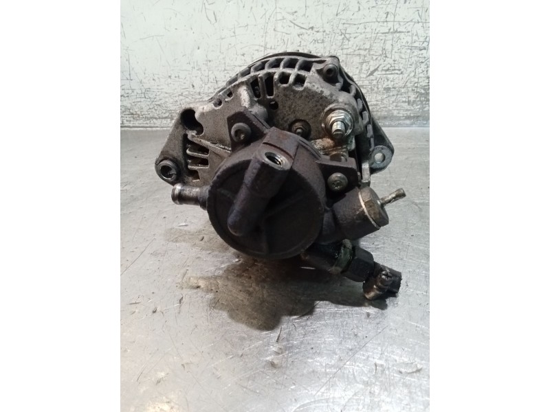 Recambio de alternador para opel combo furgoneta/monovolumen 1.7 di 16v referencia OEM IAM  CON DEPRESOR 01