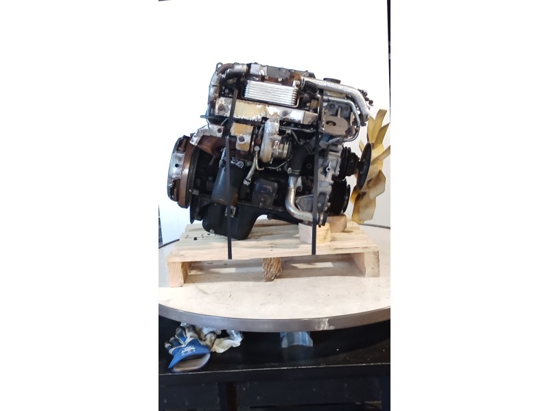 Recambio de motor completo para fuso (mitsubishi) canter 3c13 referencia OEM IAM 4M42 BOSCH 6H8719