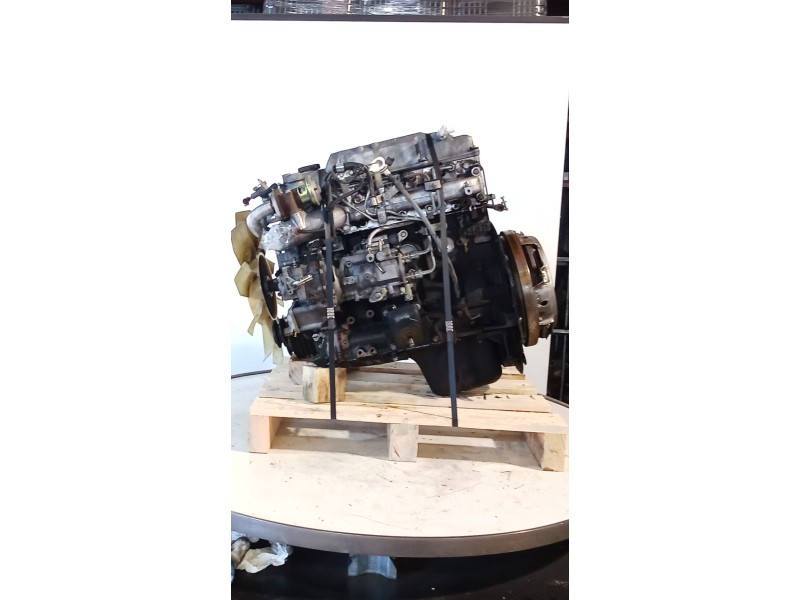 Recambio de motor completo para fuso (mitsubishi) canter 3c13 referencia OEM IAM 4M42 BOSCH 6H8719