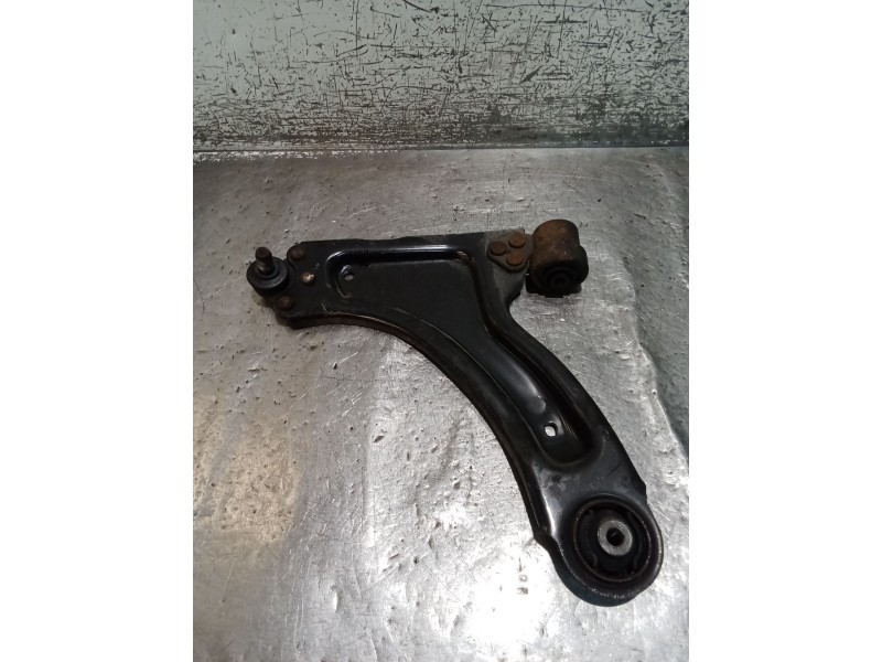 Recambio de brazo suspension inferior delantero izquierdo para opel combo furgoneta/monovolumen 1.7 di 16v referencia OEM IAM   
