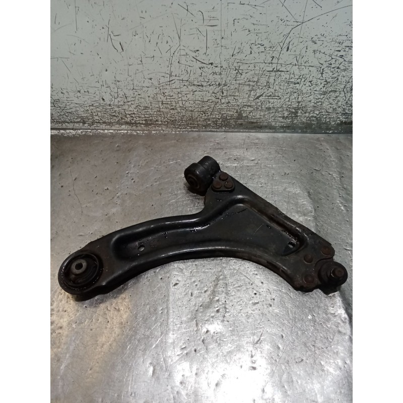 Recambio de brazo suspension inferior delantero derecho para opel combo furgoneta/monovolumen 1.7 di 16v referencia OEM IAM   01