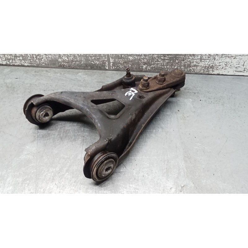 Recambio de brazo suspension inferior delantero derecho para renault kangoo express (fc0/1_) d 65 1.9 (fc0e, fc02, fc0j, fc0n) r