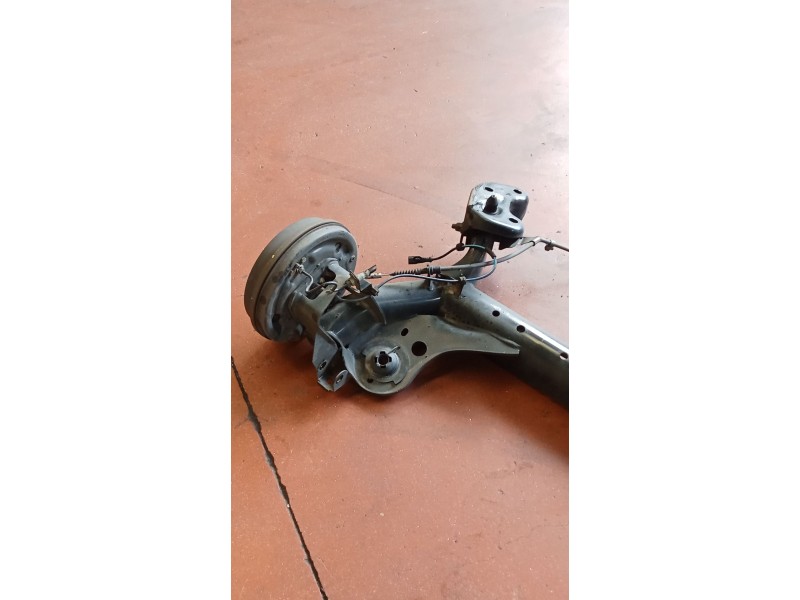 Recambio de puente trasero para ford b-max (jk) 1.6 tdci referencia OEM IAM TAMBOR/ABS  