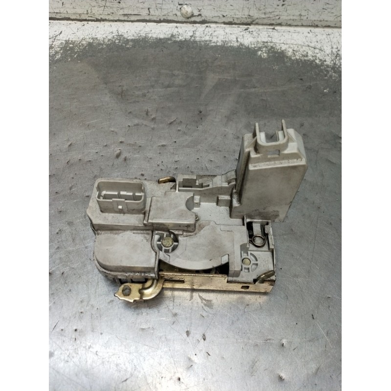 Recambio de motor cierre centralizado delantero derecho para peugeot 307 (3a/c) 1.6 16v referencia OEM IAM  5P 2005