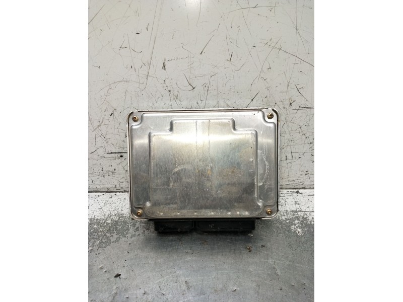 Recambio de centralita motor uce para seat leon (1m1) 1.9 tdi referencia OEM IAM 0281010683 038906012FK EDC15VM 1999